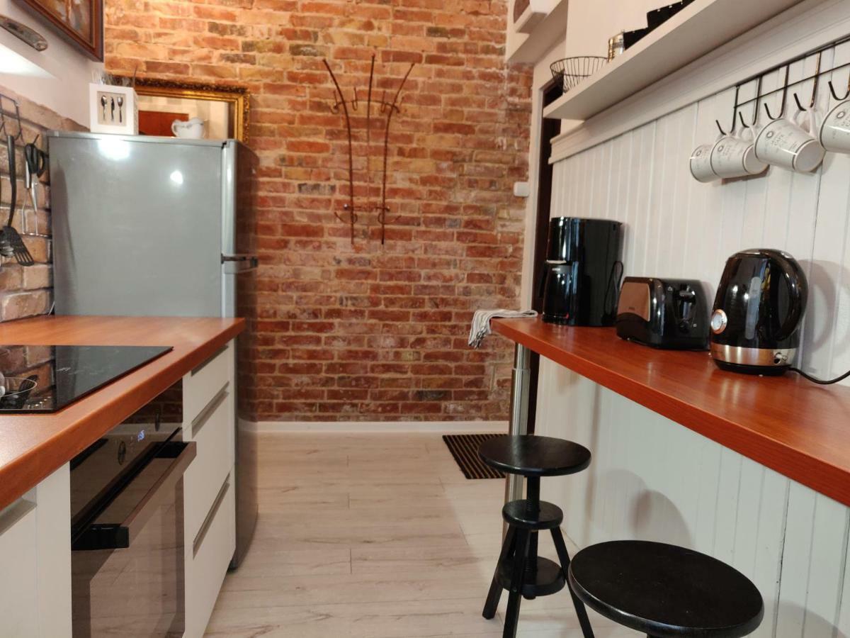 Apartament Helena Apartment ชวีโนวิชแจ ภายนอก รูปภาพ
