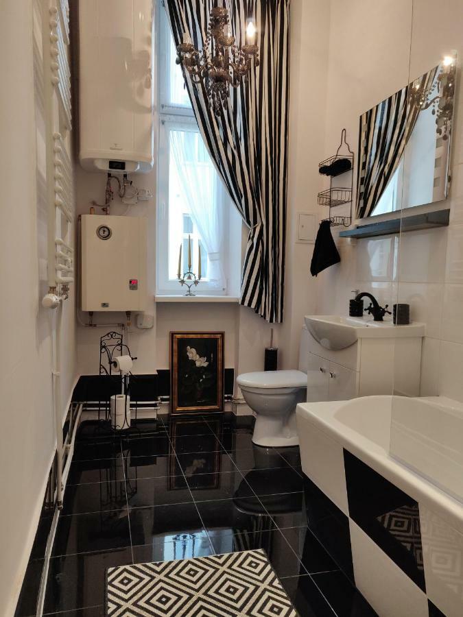 Apartament Helena Apartment ชวีโนวิชแจ ภายนอก รูปภาพ